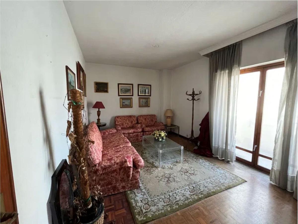 Apartment Middle Floor in Marbella
