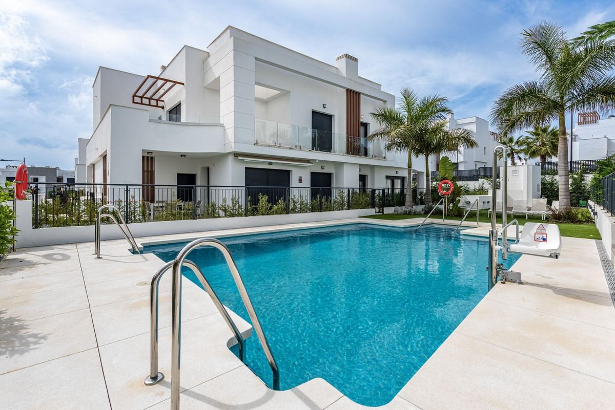 Townhouse Terraced in Bel Air