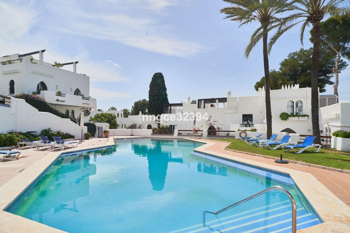 Apartment Penthouse in Puerto Banús