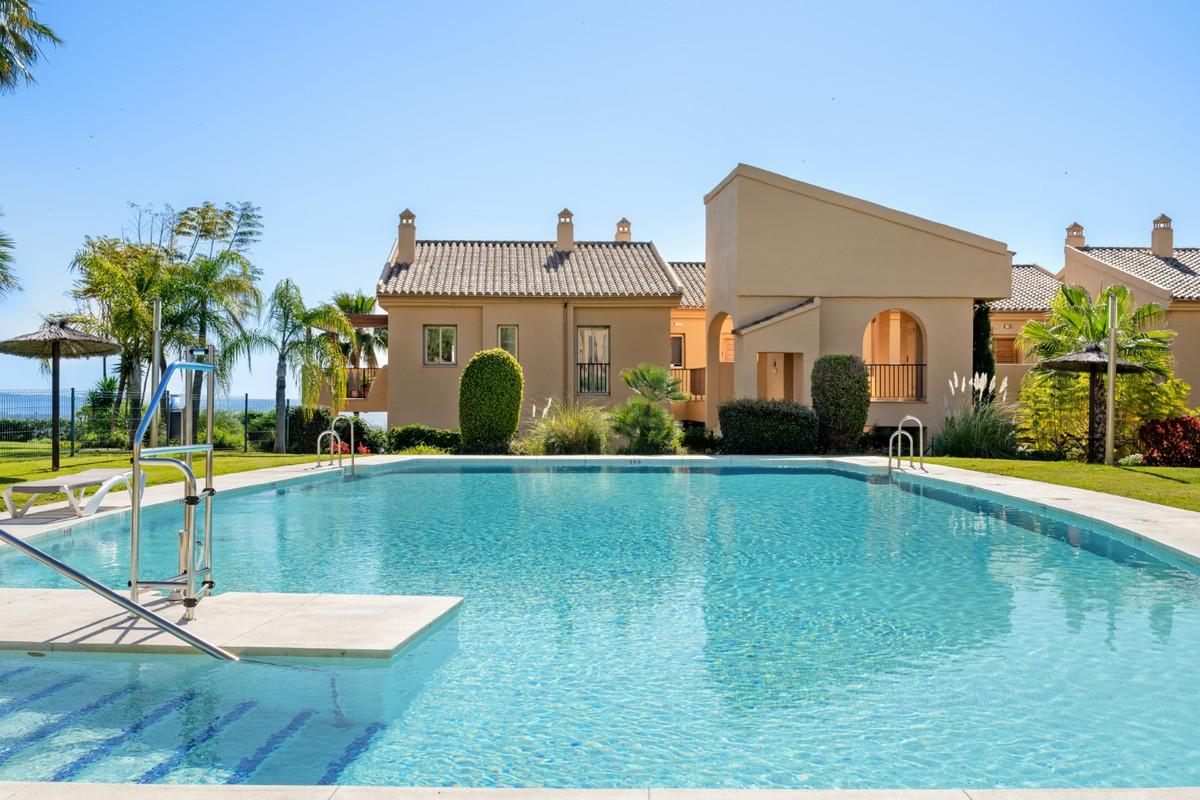 Apartment Ground Floor in El Paraiso