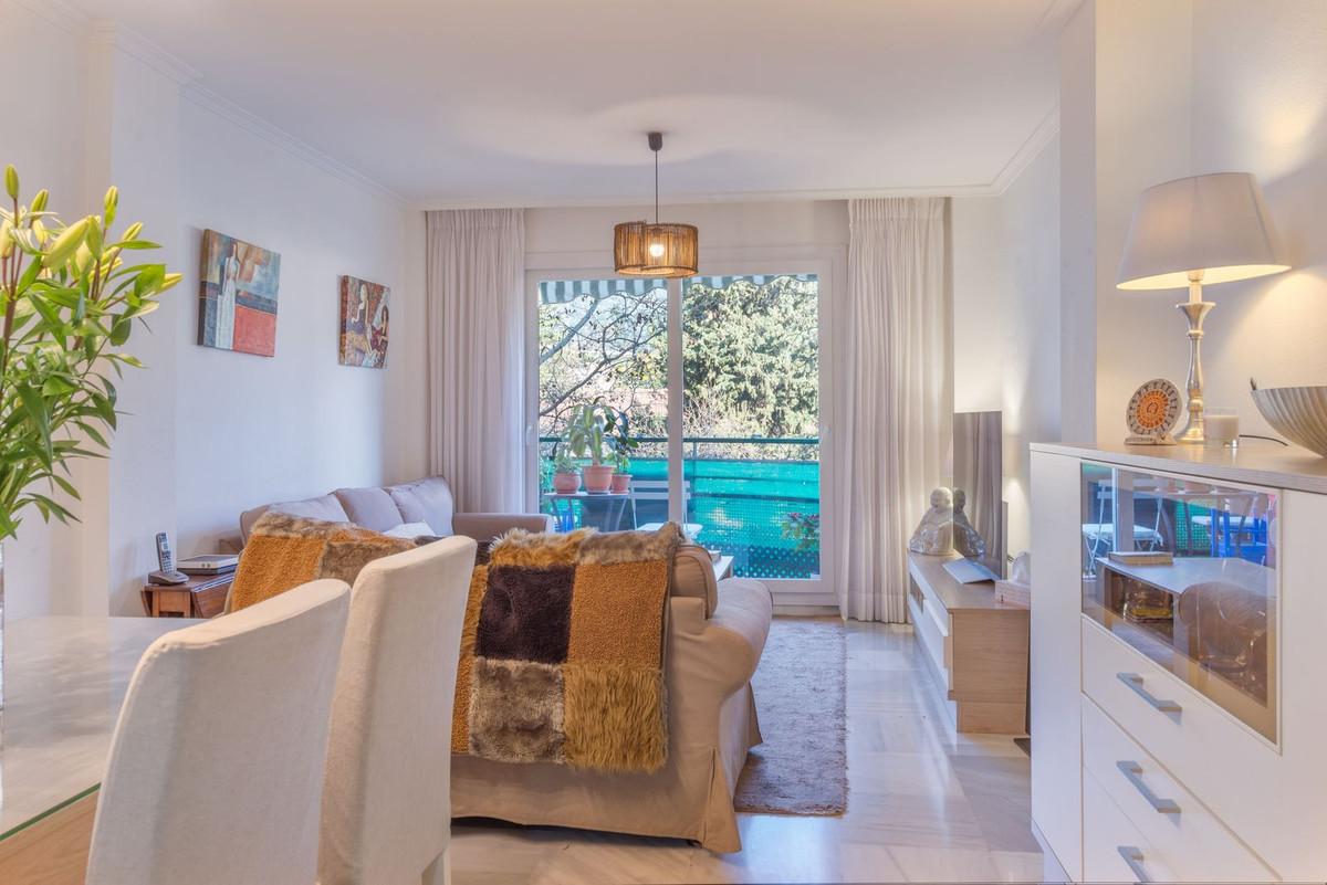 Apartment Middle Floor in Marbella