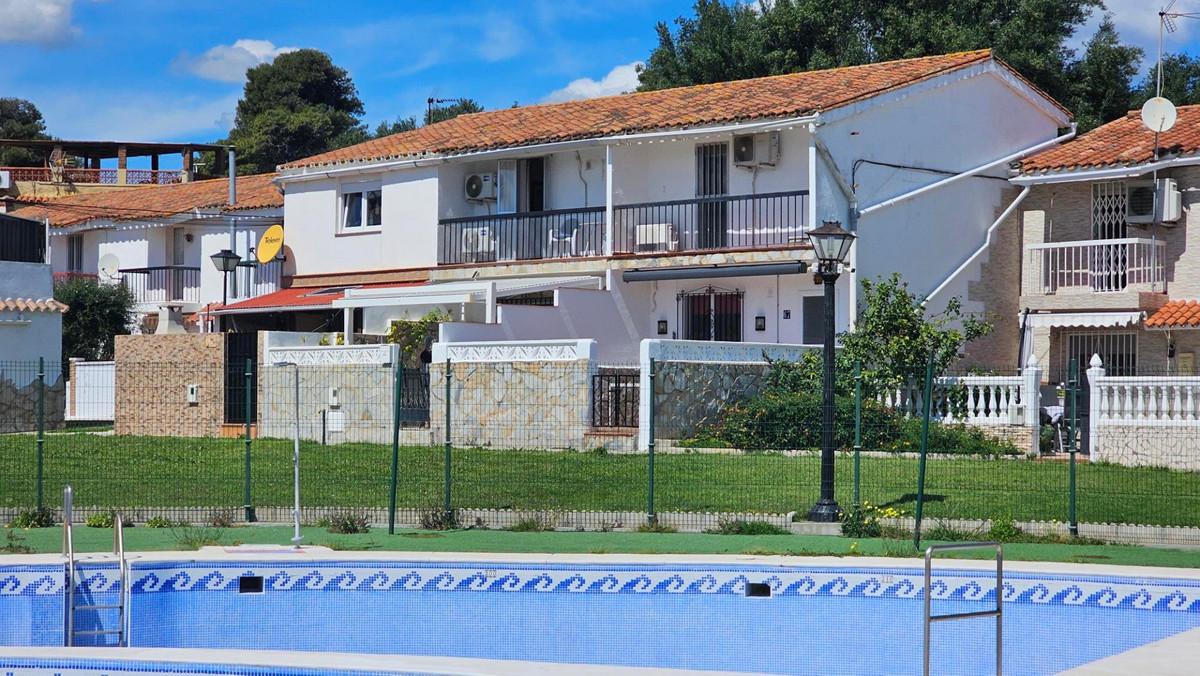 Townhouse Terraced in Los Barrios