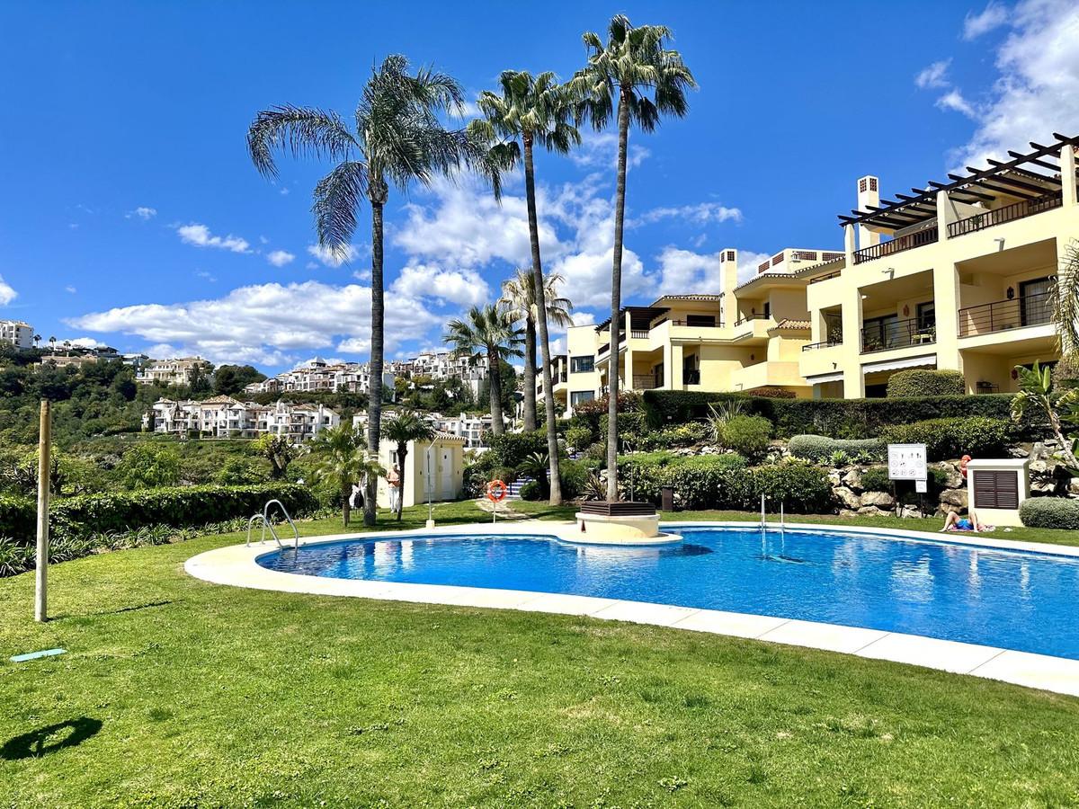 Apartment Middle Floor in Benahavís