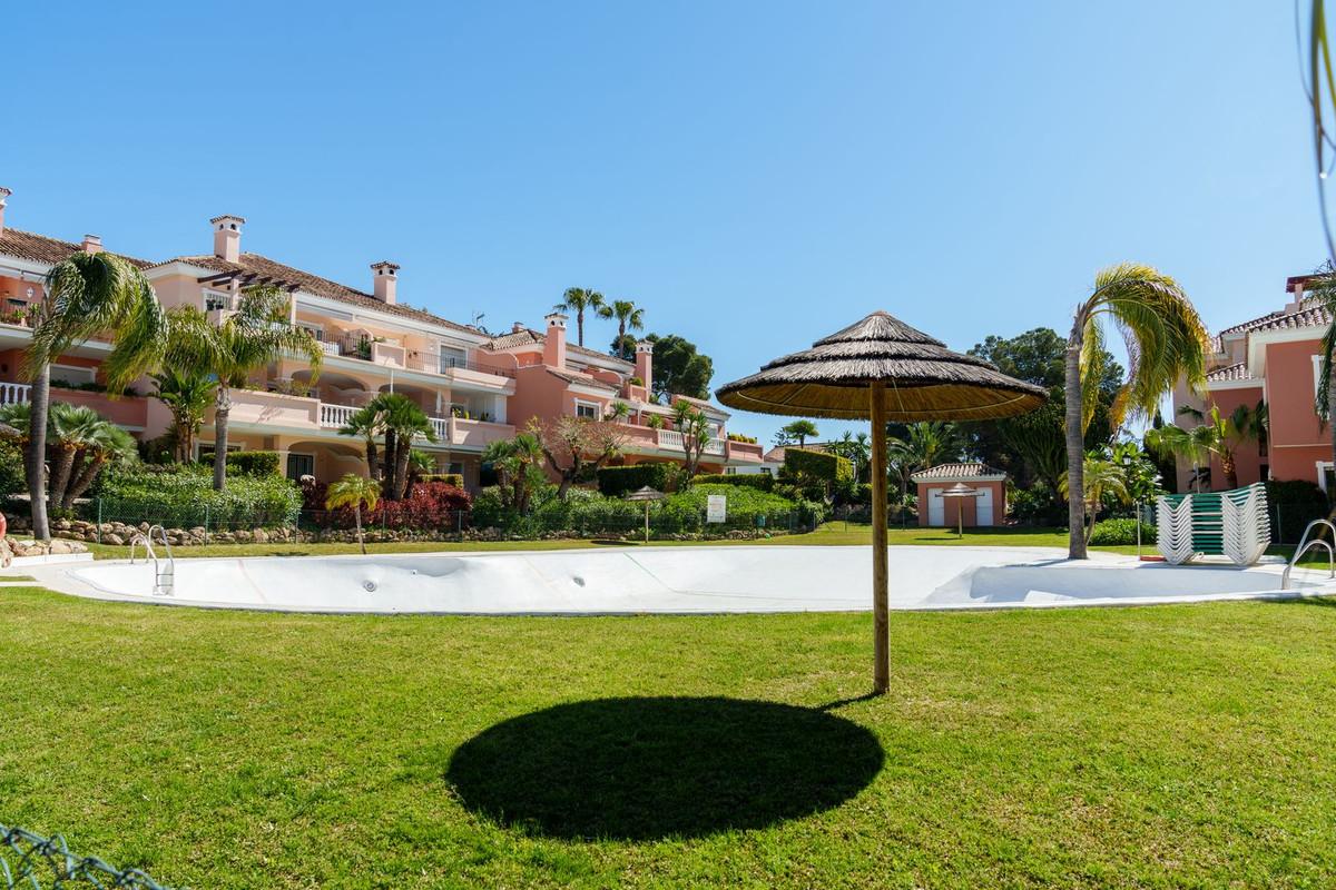 Apartment Ground Floor in Estepona