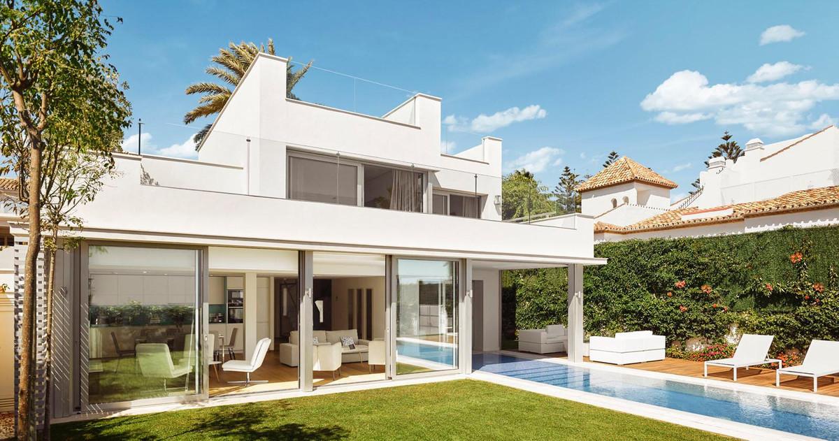 Villa Detached in The Golden Mile