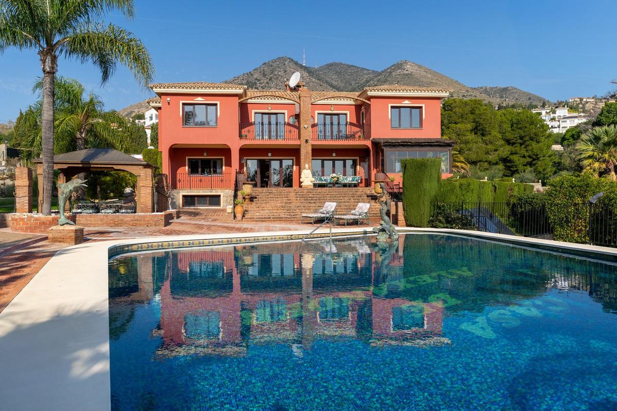 Villa Detached in Benalmadena Costa