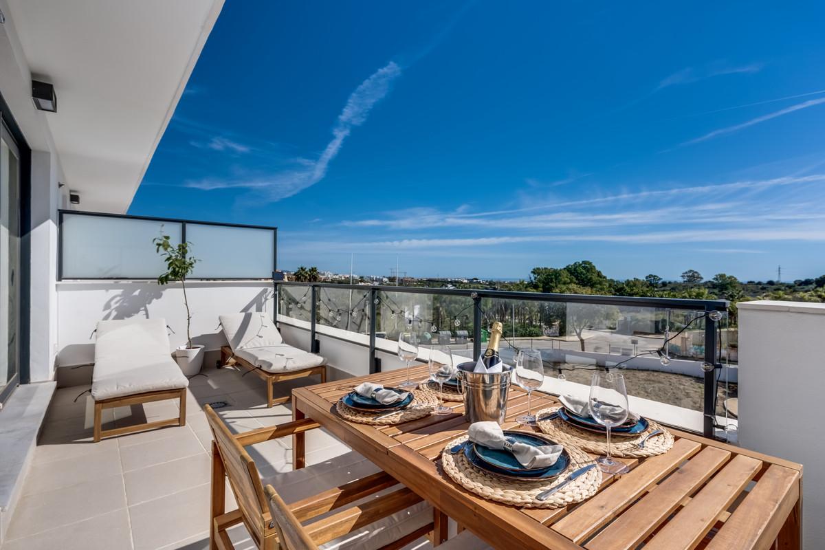 Apartment Penthouse in Estepona