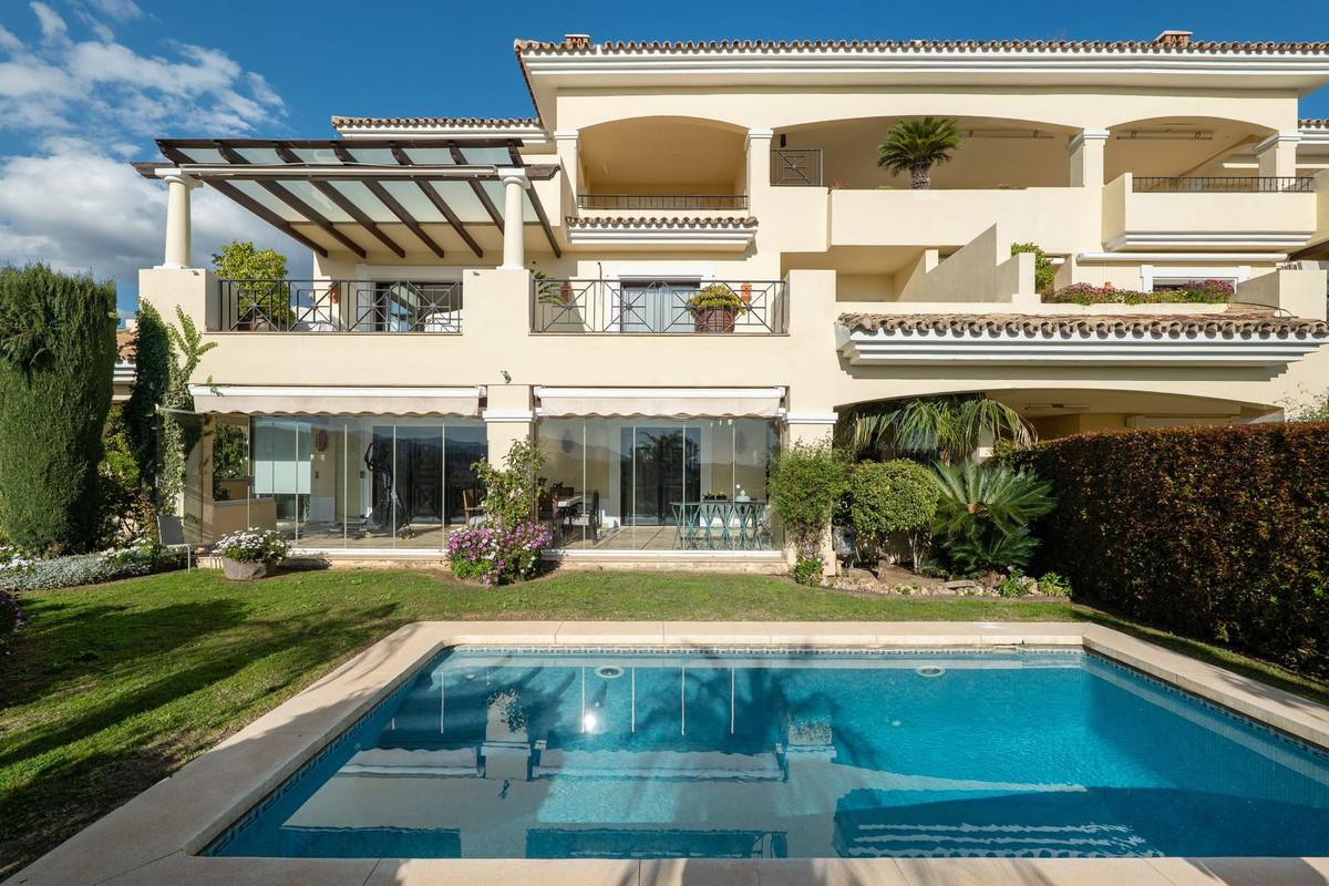 Apartment Ground Floor in Nueva Andalucía