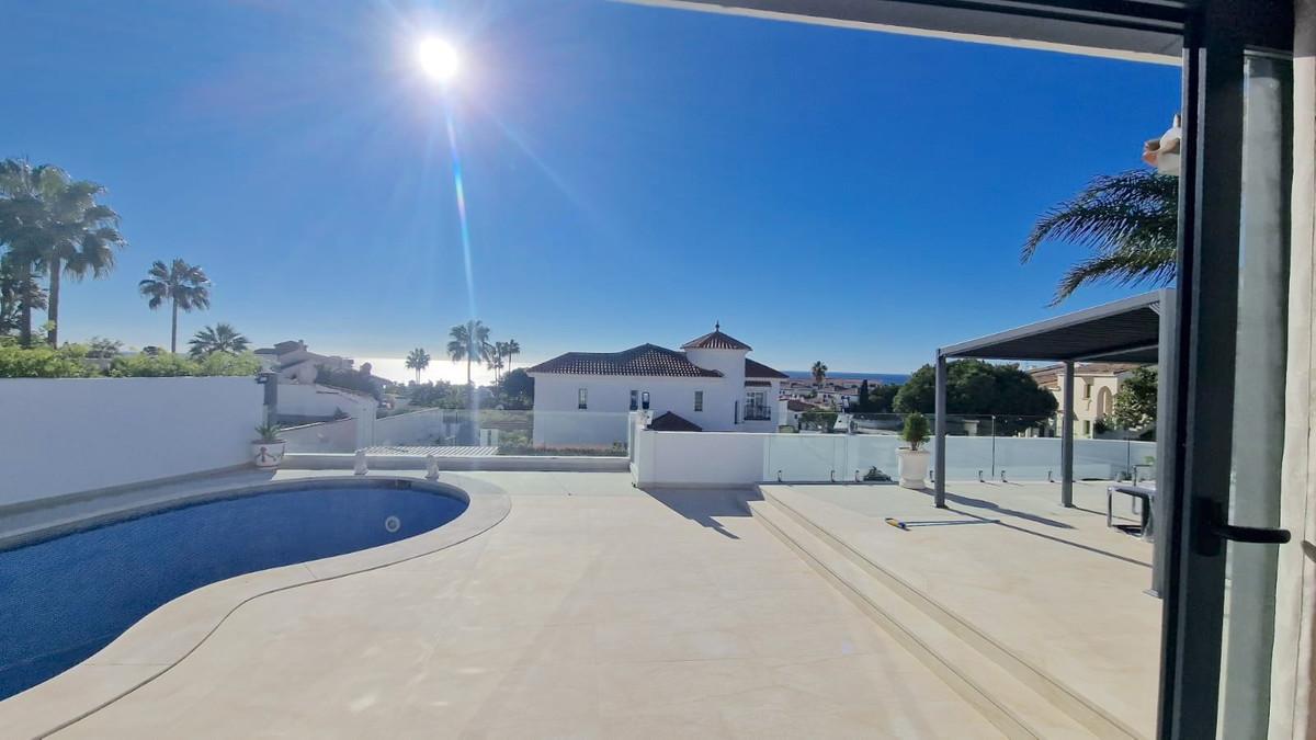 Villa Detached in Riviera del Sol