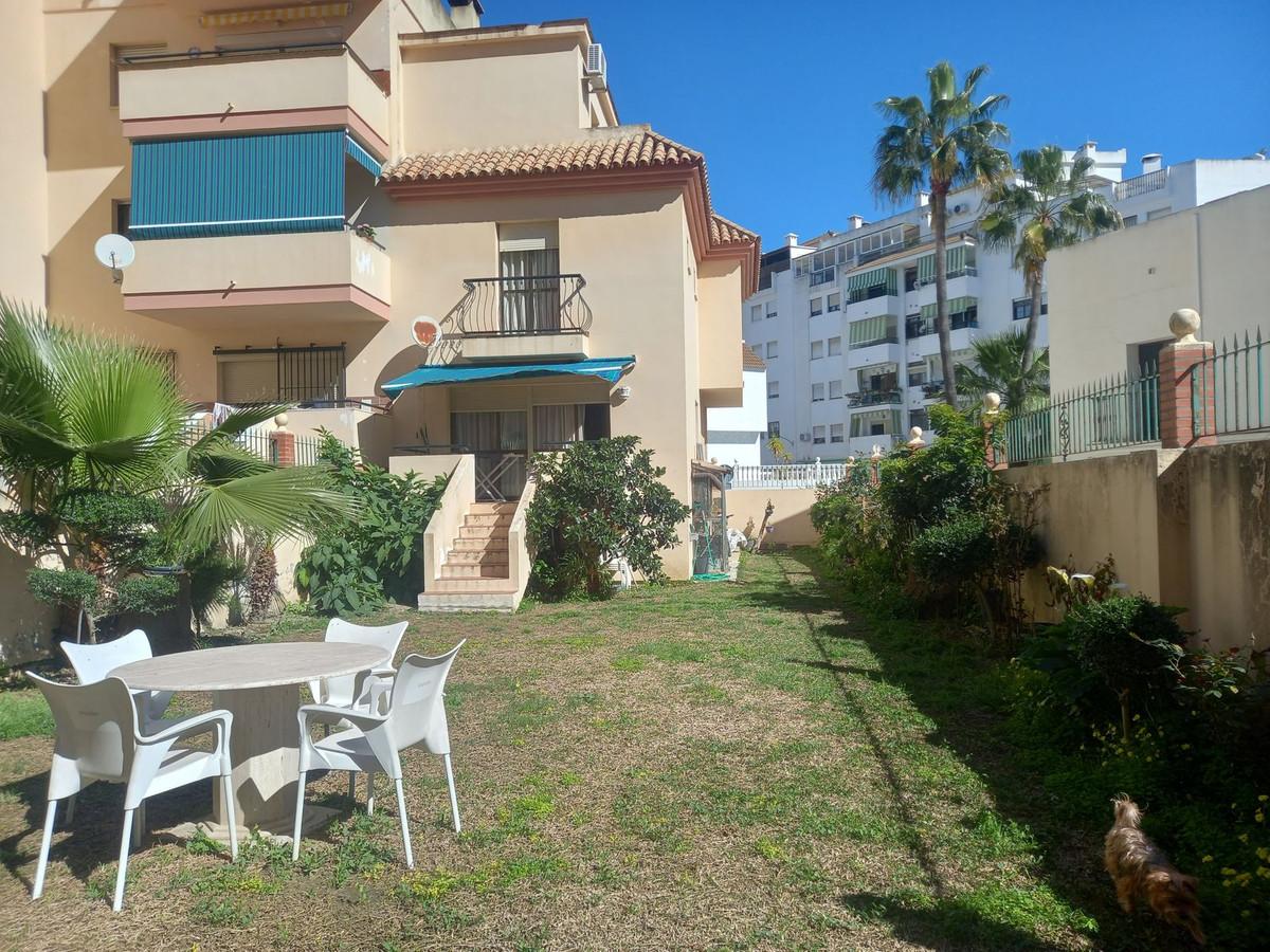 Villa Semi Detached in Estepona