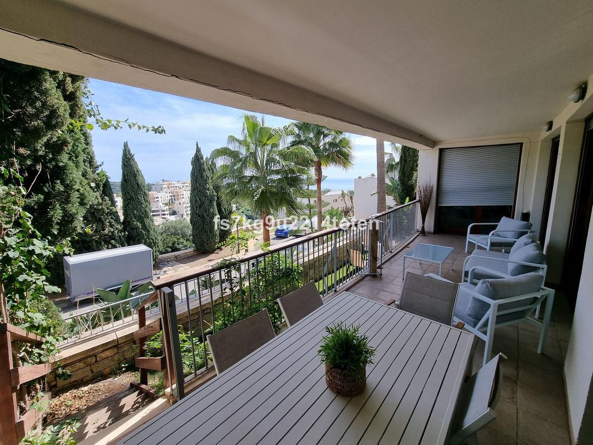 Apartment Ground Floor in Altos de los Monteros