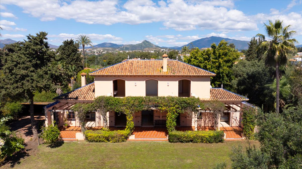 Villa Detached in Estepona