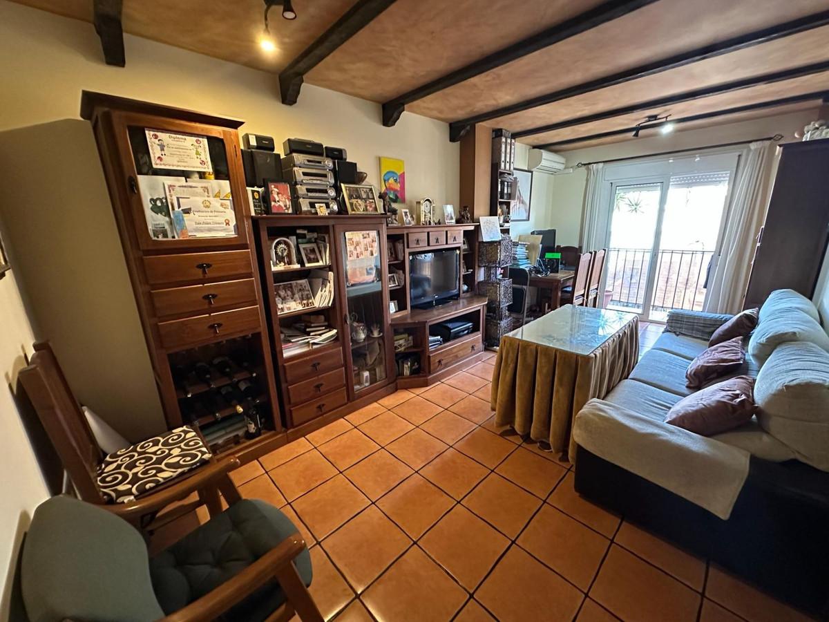 Apartment Middle Floor in Las Lagunas