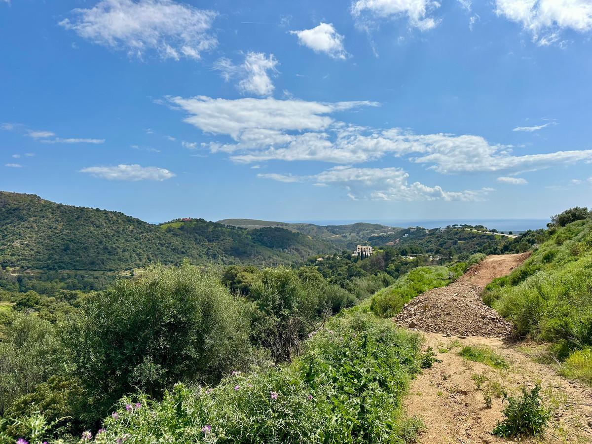 Plot Residential in Benahavís