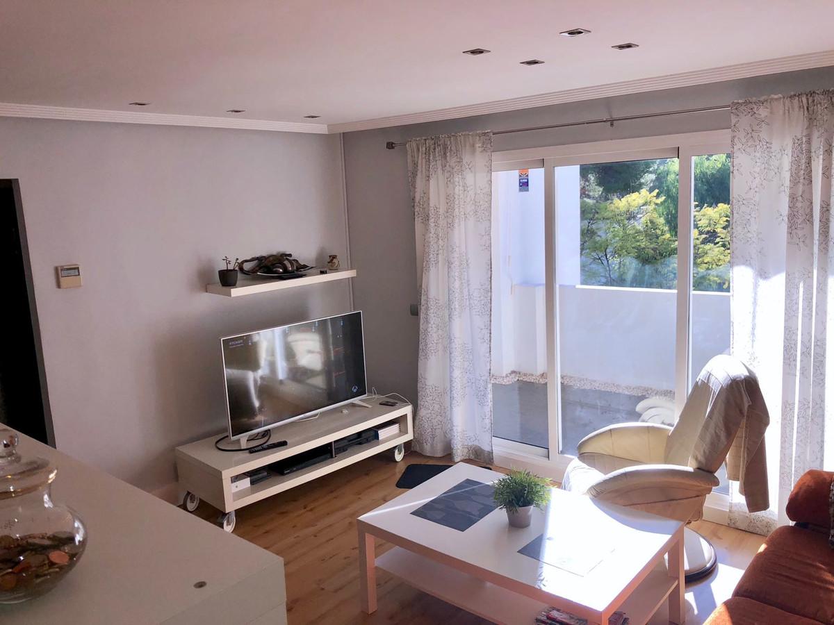 Apartment Penthouse in Calahonda