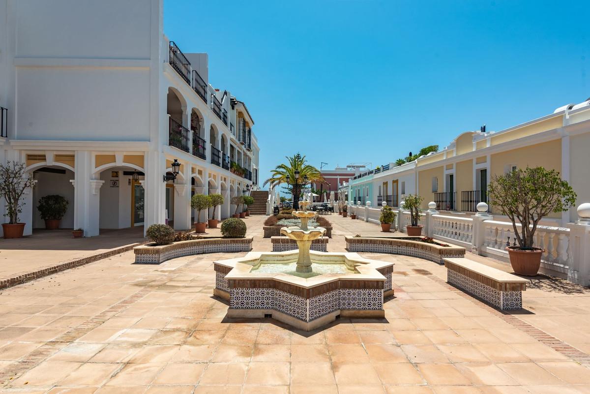Townhouse Terraced in Nueva Andalucía