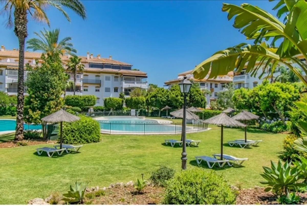 Apartment Ground Floor in Nueva Andalucía