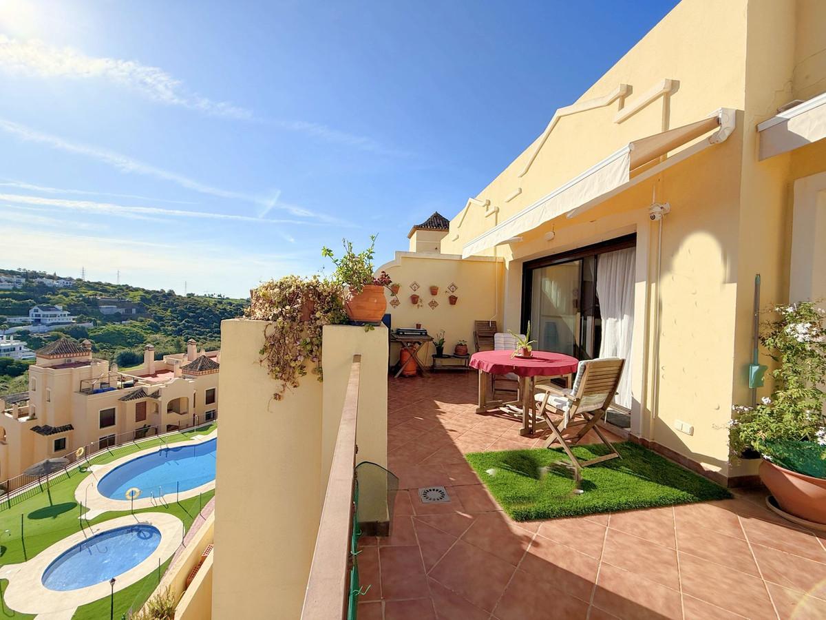 Apartment Penthouse in Estepona