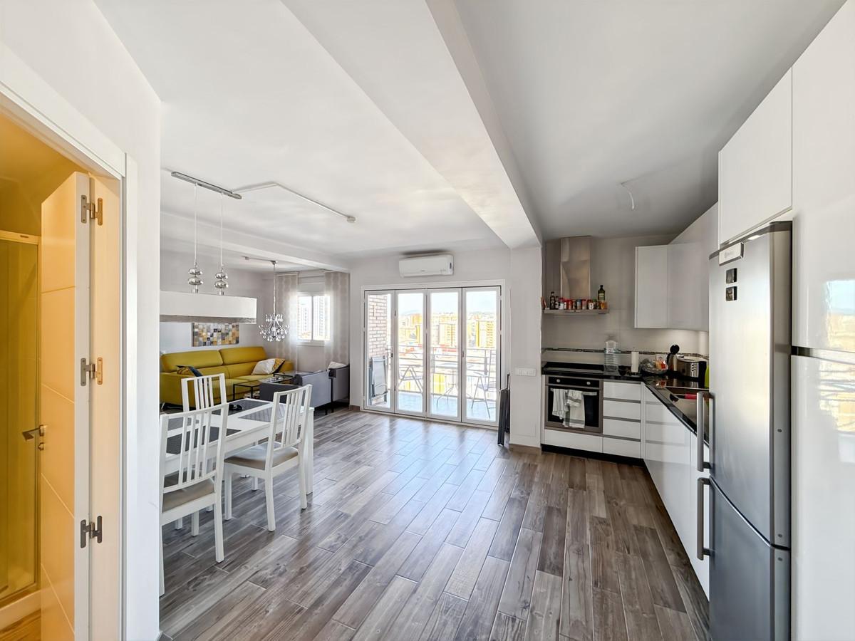 Apartment Middle Floor in Huelin