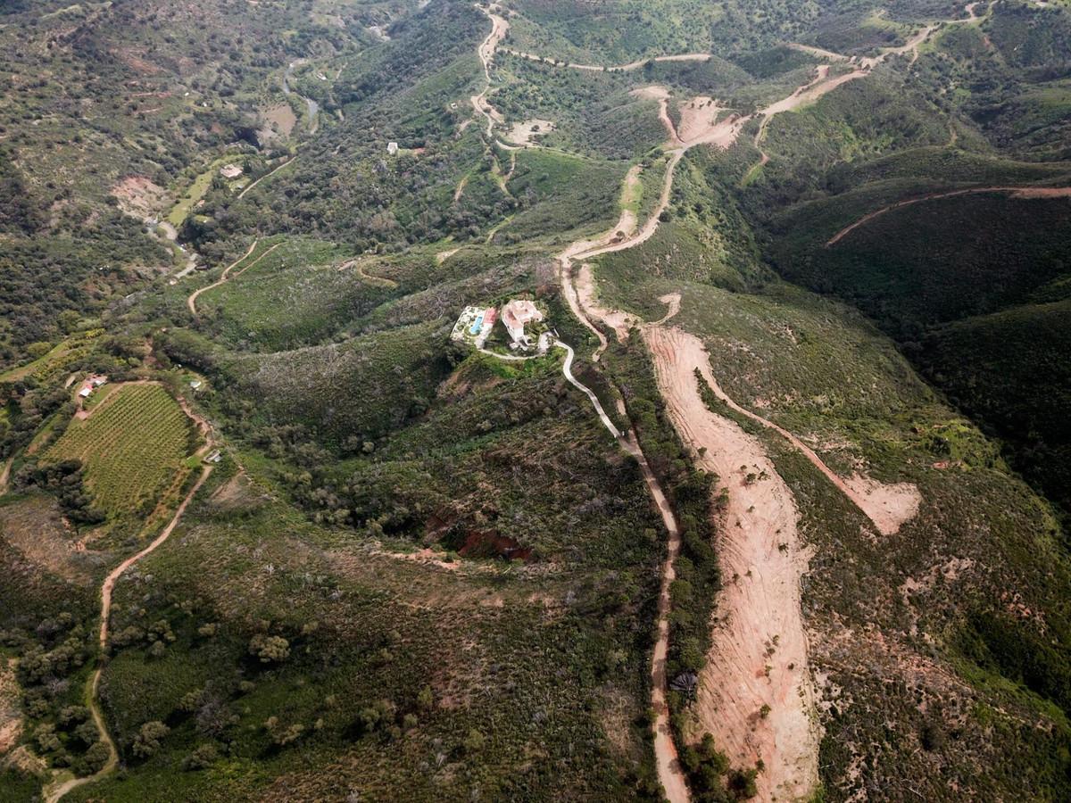 Plot Land in Estepona