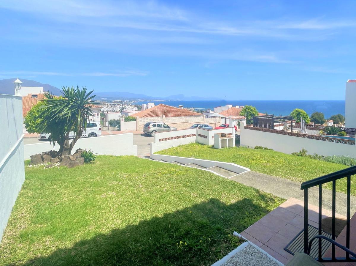 Apartment Ground Floor in La Duquesa