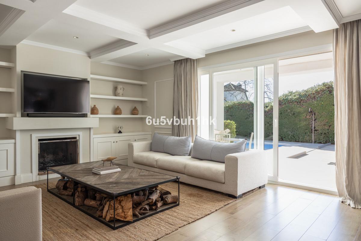 Villa Detached in Bel Air