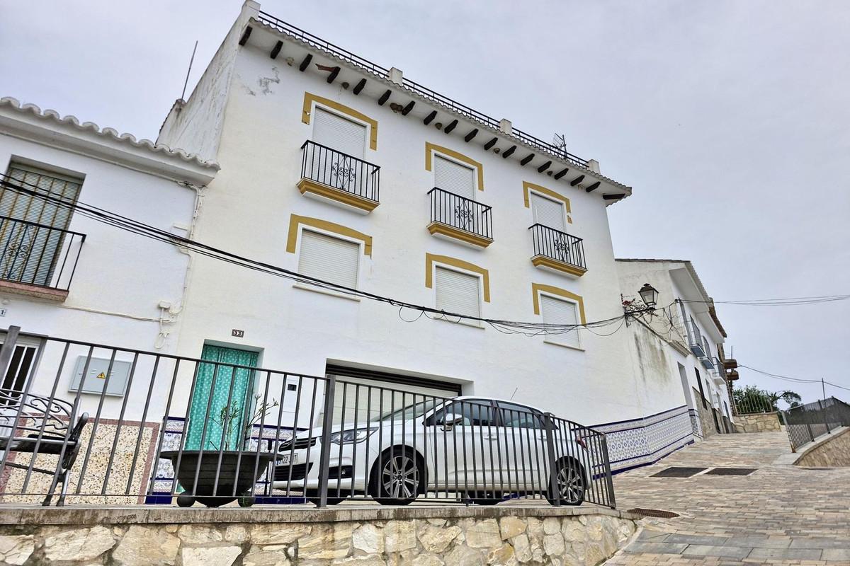 Townhouse Terraced in Guaro