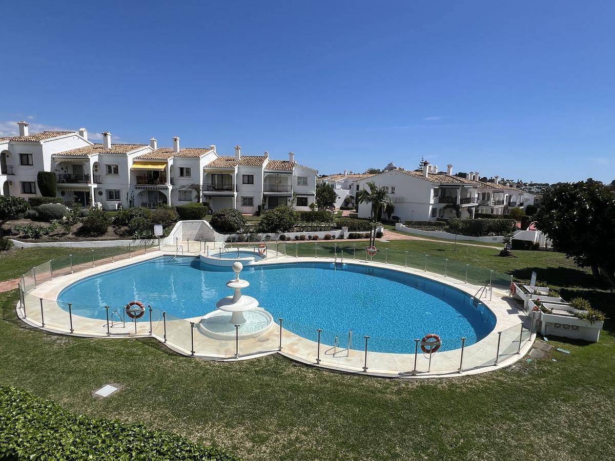 Apartment Penthouse in El Paraiso