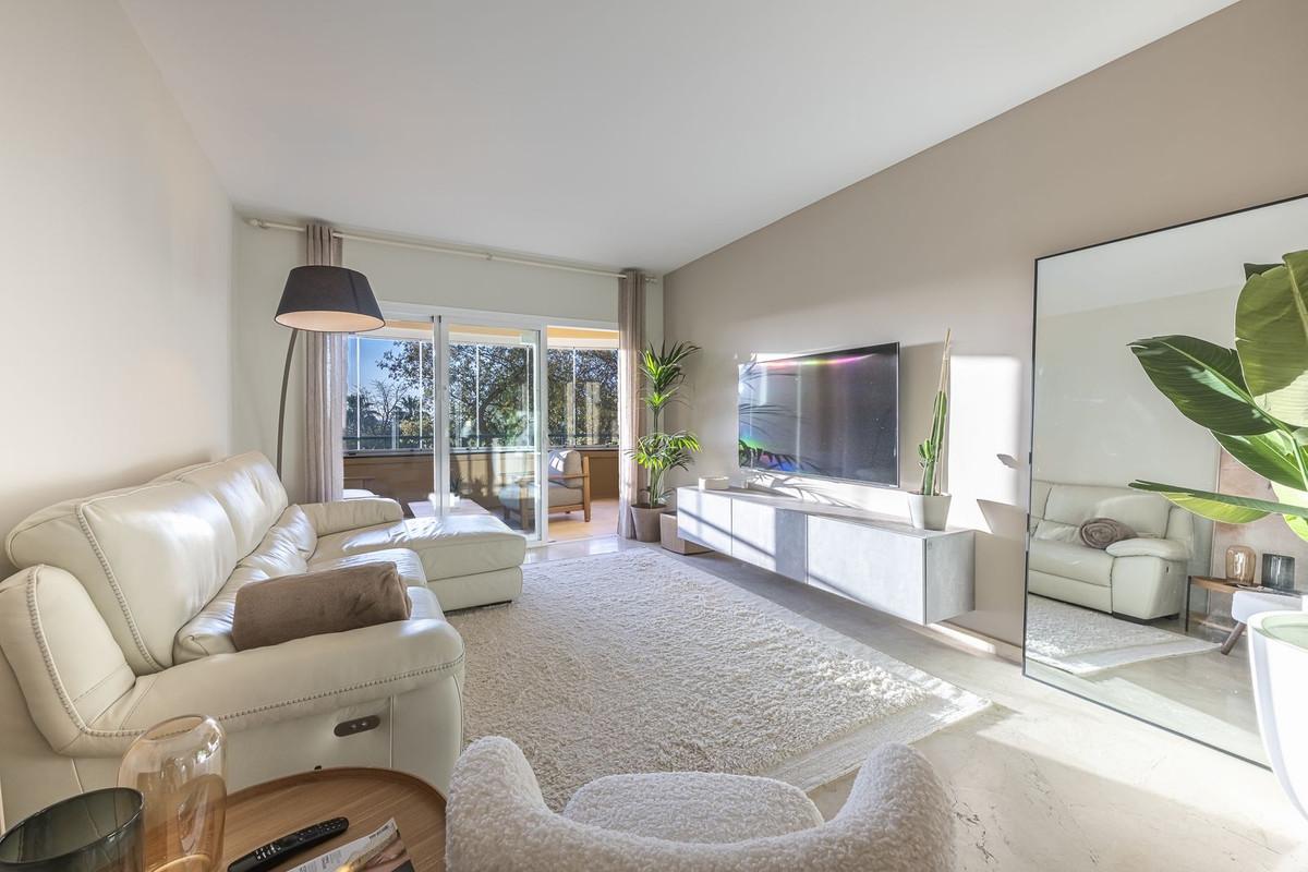 Apartment Middle Floor in Elviria
