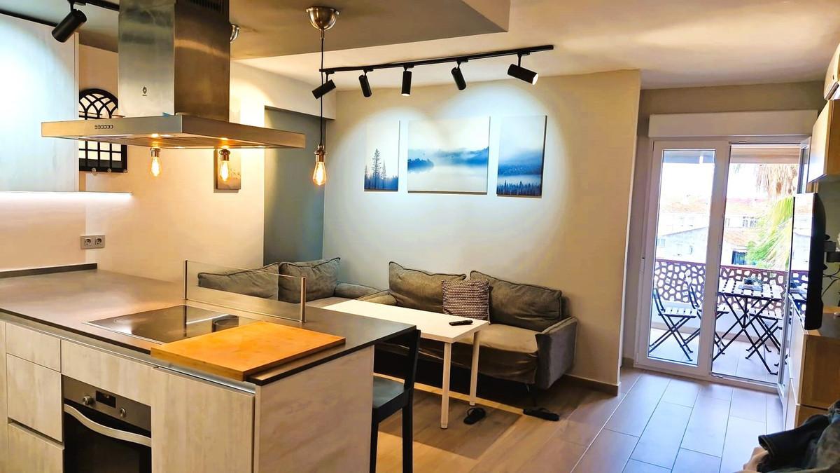 Apartment Middle Floor in Nueva Andalucía