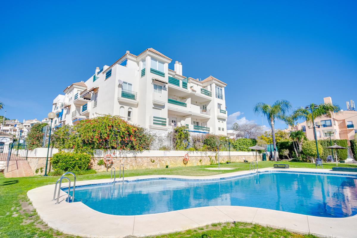 Apartment Middle Floor in Nueva Andalucía
