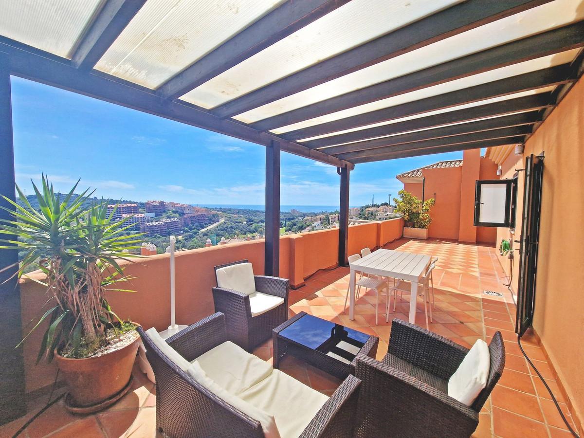 Apartment Penthouse in Elviria