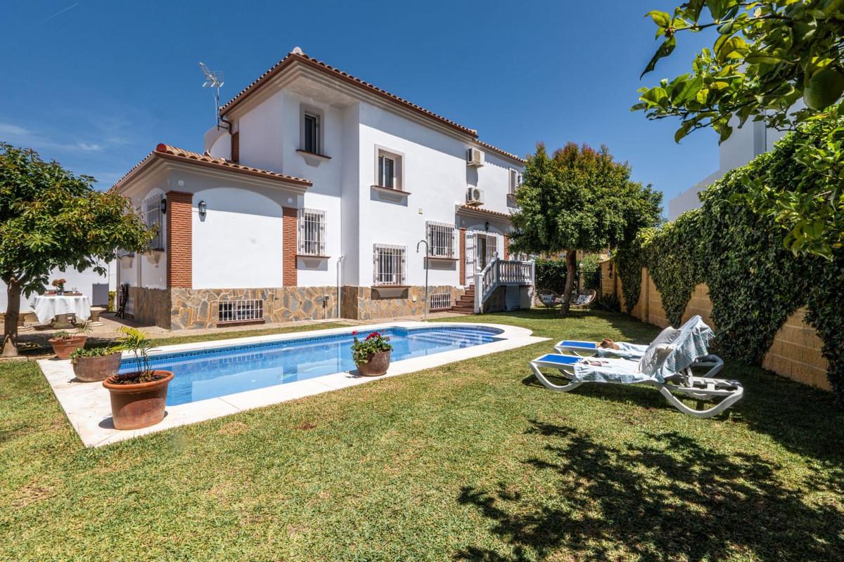 Villa Detached in Torrequebrada