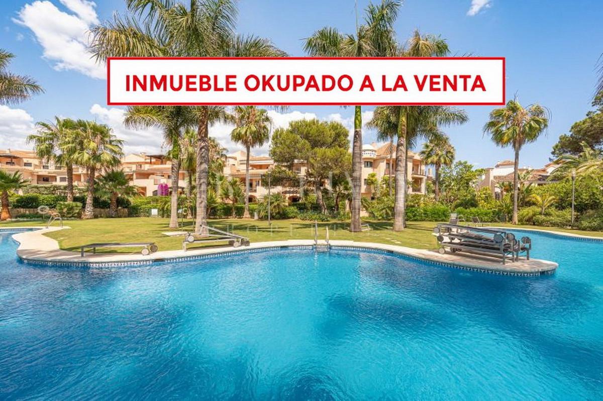 Apartment Middle Floor in Puerto Banús