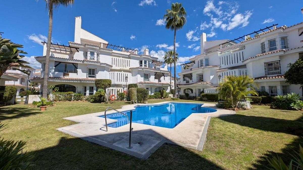 Apartment Penthouse Duplex in Puerto Banús
