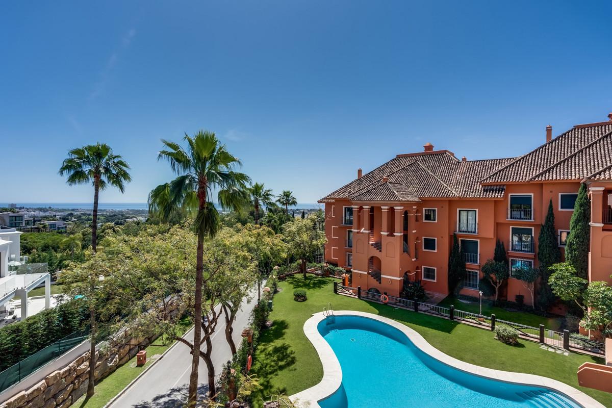 Apartment Middle Floor in Monte Halcones
