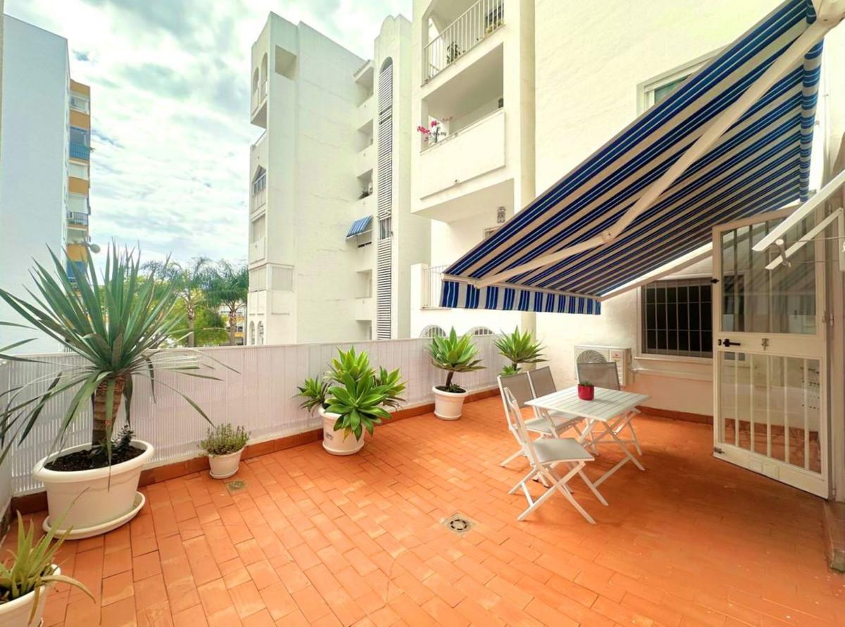 Apartment Middle Floor in Estepona