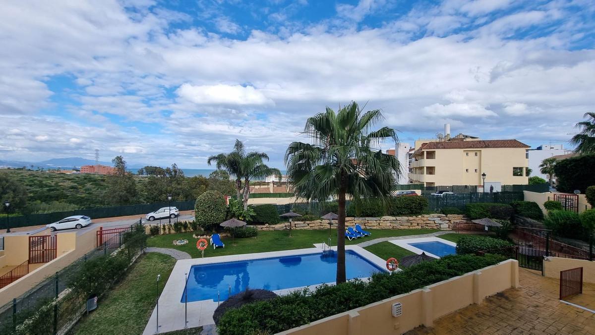 Apartment Middle Floor in Manilva