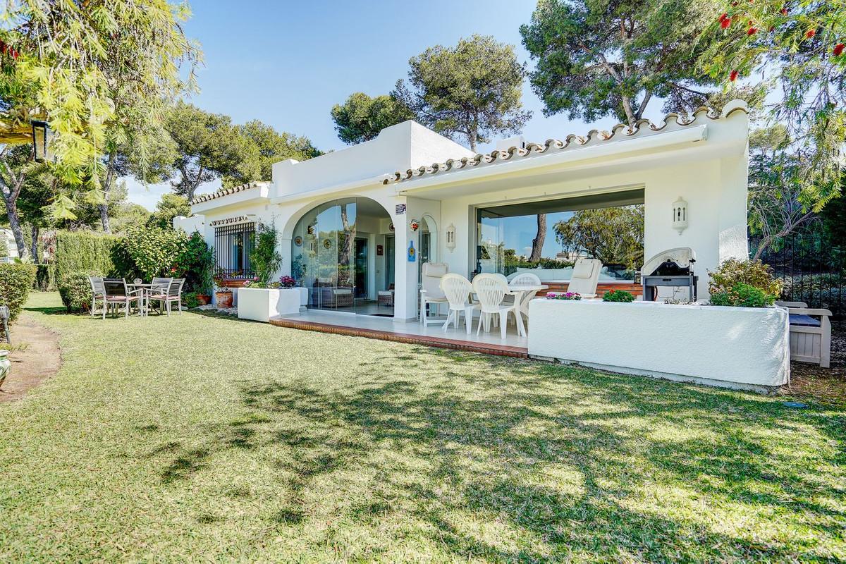 Villa Semi Detached in Miraflores