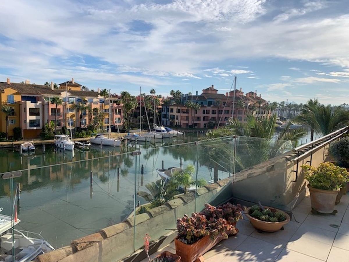 Apartment Penthouse Duplex in Sotogrande Marina