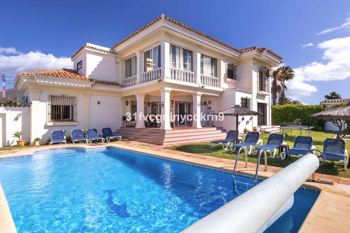 Villa Detached in Estepona