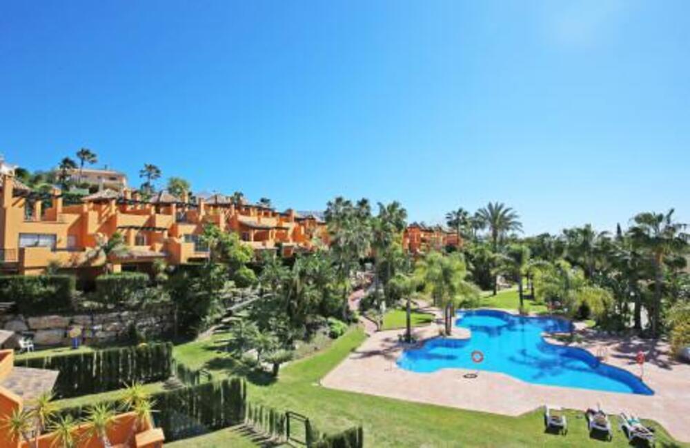 Villa Semi Detached in Benahavís