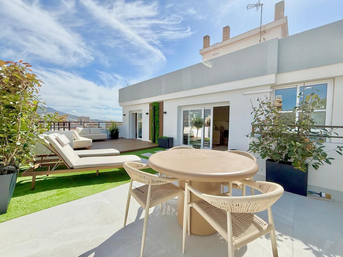 Apartment Penthouse in Los Boliches