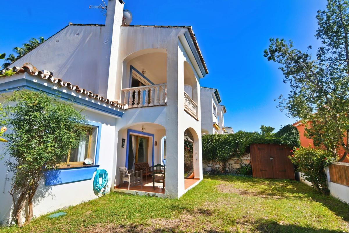 Villa Semi Detached in Sierrezuela
