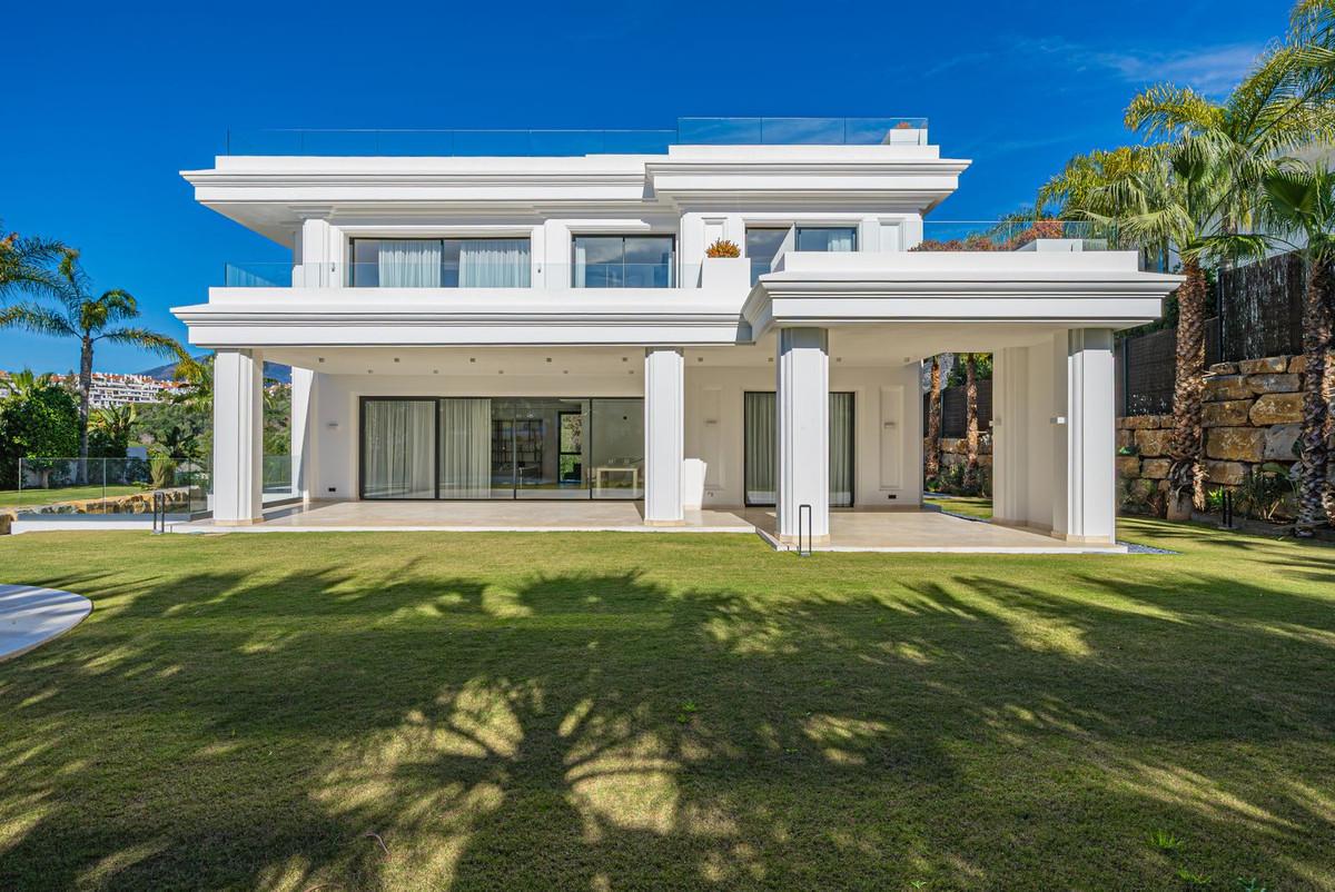Villa Detached in The Golden Mile