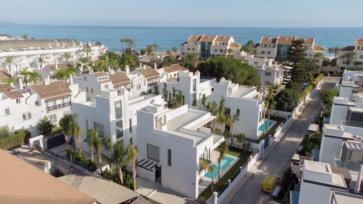Villa Detached in The Golden Mile