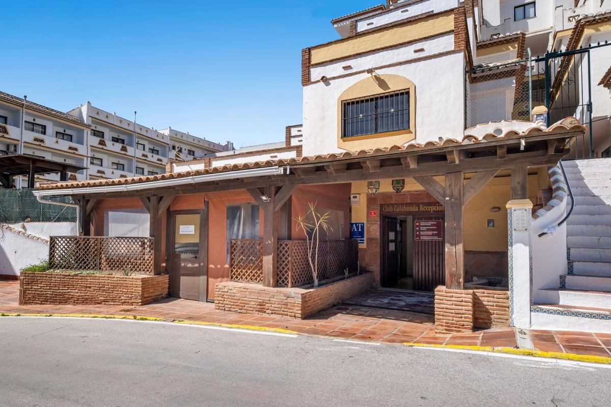 Commercial Commercial Premises in Calahonda