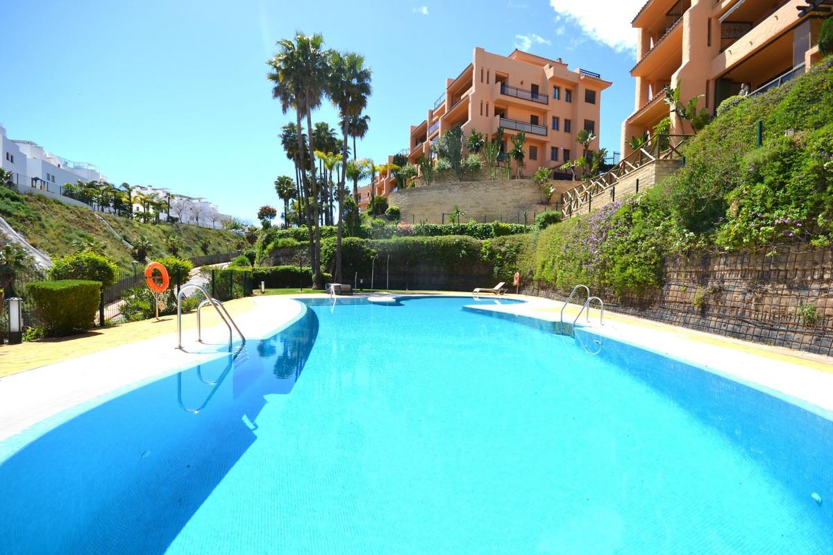 Apartment Middle Floor in Calanova Golf