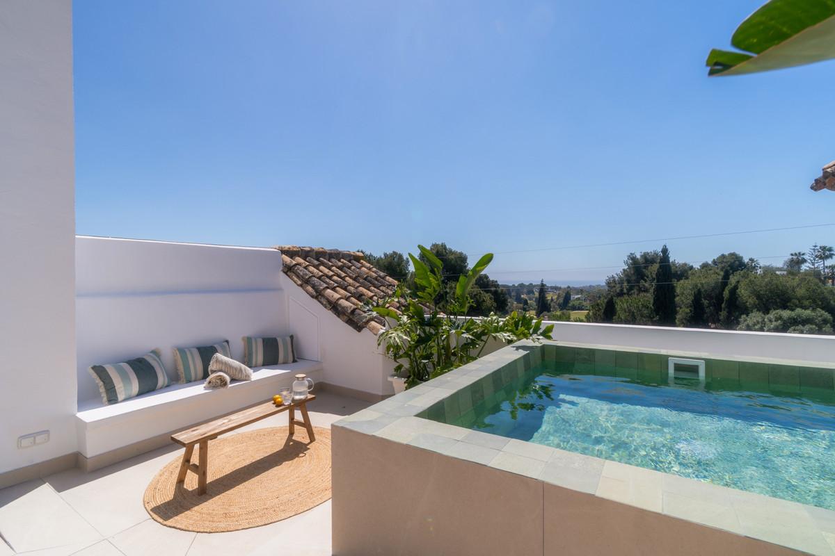 Townhouse Terraced in Nueva Andalucía