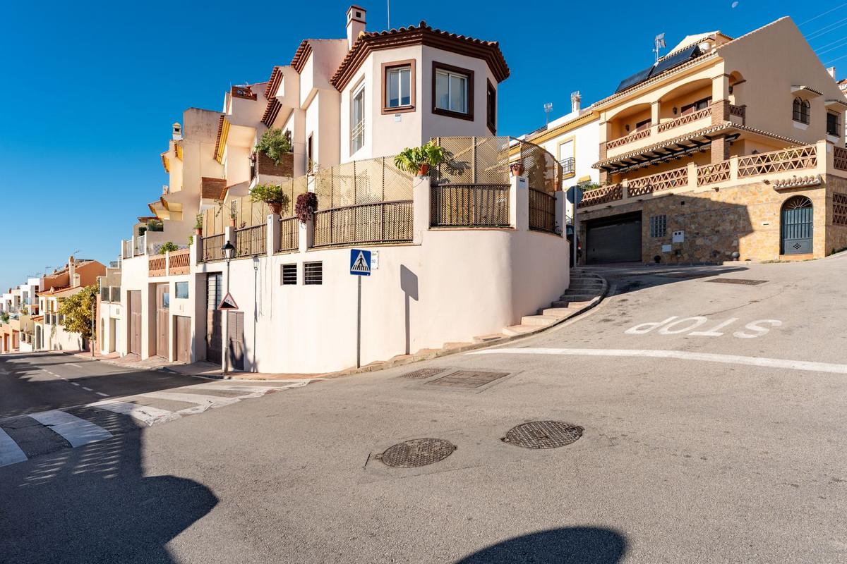 Townhouse Terraced in Benalmadena Pueblo